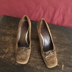 Brown Suede heels